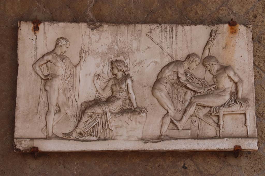 Ins. Or.I.2, Herculaneum. September 2017. Plaster cast of the relief showing the myth of Telephus, son of Hercules.
Photo courtesy of Klaus Heese.
